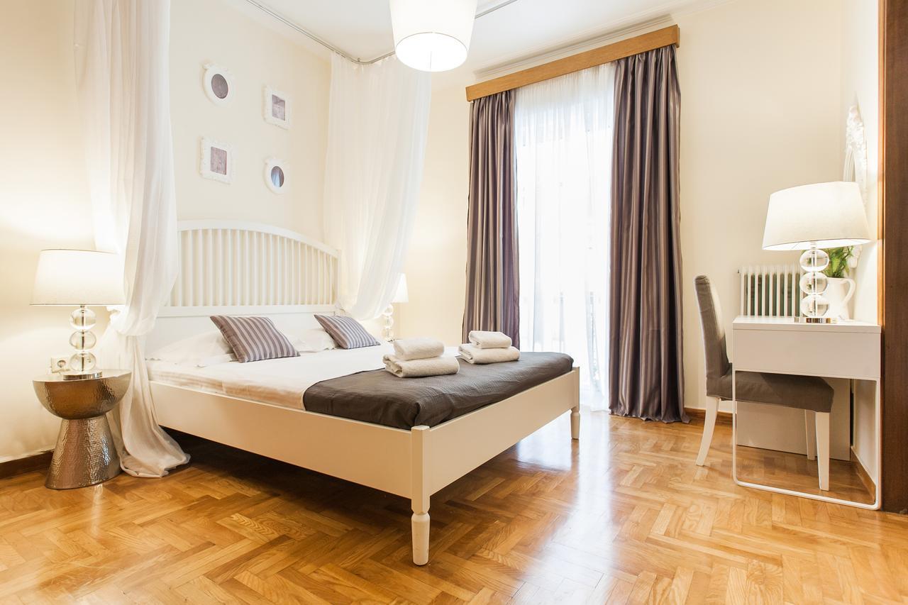 Athenian Home By Livin Urbban ภายนอก รูปภาพ