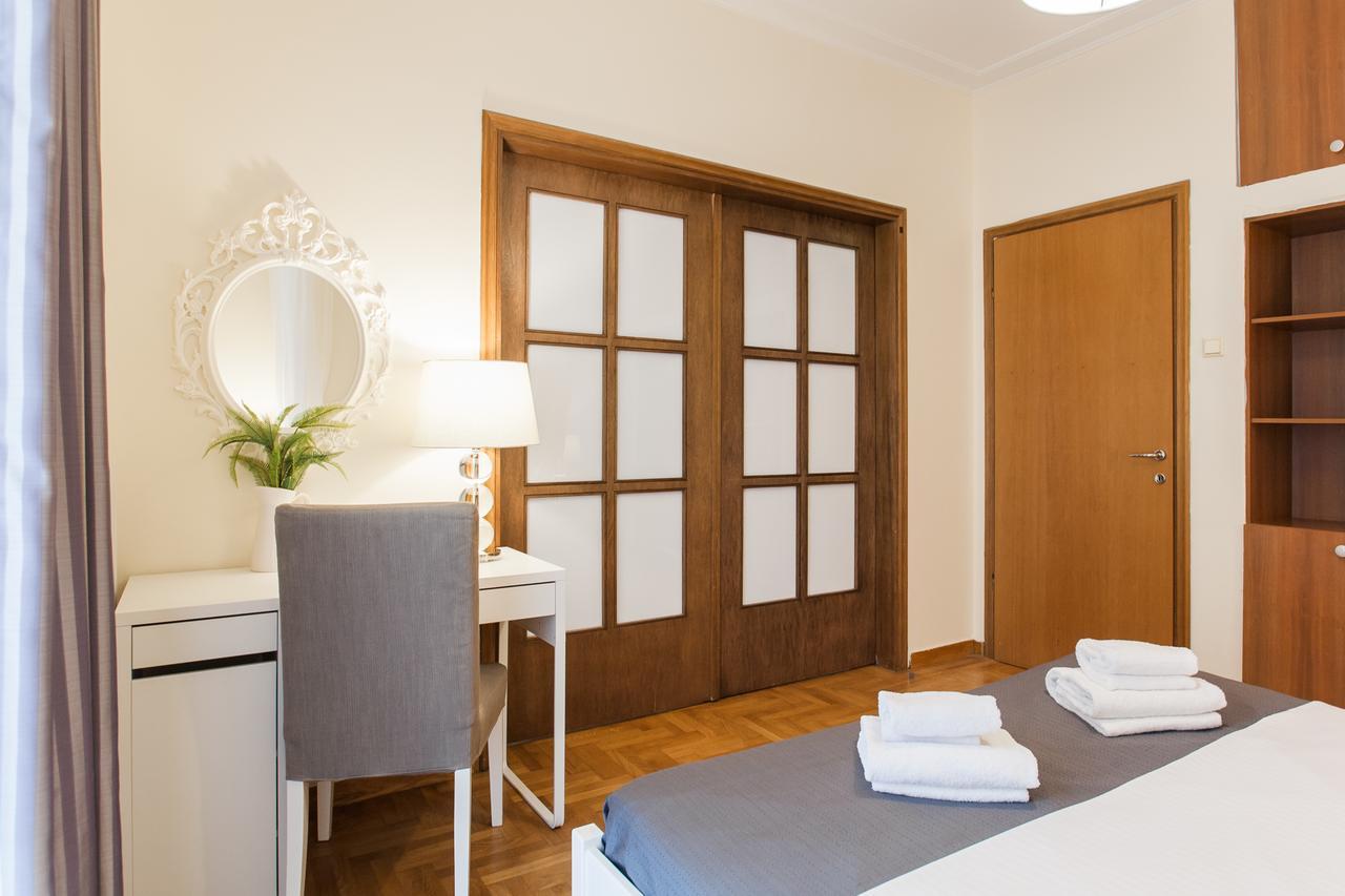 Athenian Home By Livin Urbban ภายนอก รูปภาพ